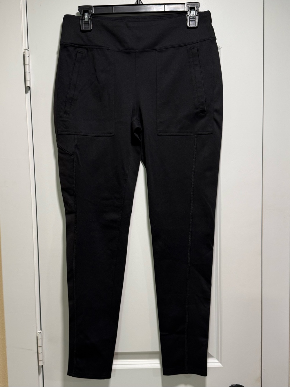 RIDGECUT Women's Black High-Rise Pocket Leggings
